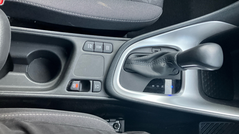 Toyota Yaris 1.5 Hybrid Design 5dr CVT Hybrid Hatchback